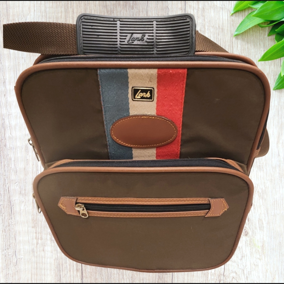New Vintage Lark Expandable Canvas Leather Overnight Weekender Carry-On Luggage